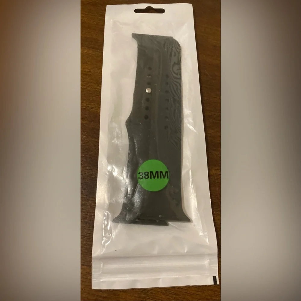 NWT In Sealed Package Never Used Apple Watch Nylon Adjustable Strap fits 38MM